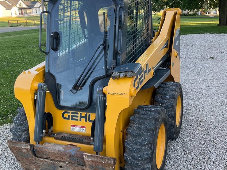 2018-gehl-r165-image-2