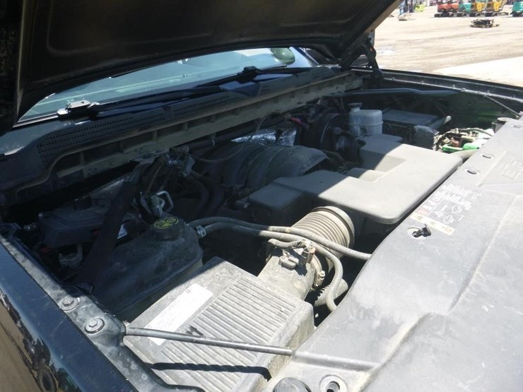 2017-chevrolet-1500-image-11