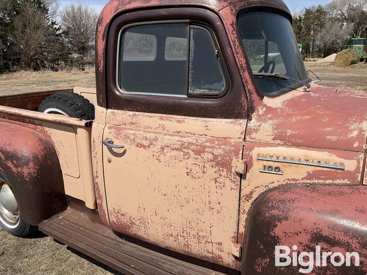 1954-international-r100-step-side-pickup-image-17