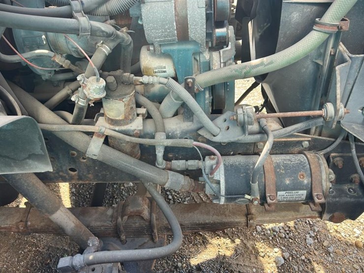 #153-•-1995-international-4700lp-heavy-duty-service-truck-image-65