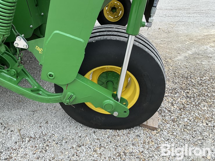 2024-john-deere-c350-image-9