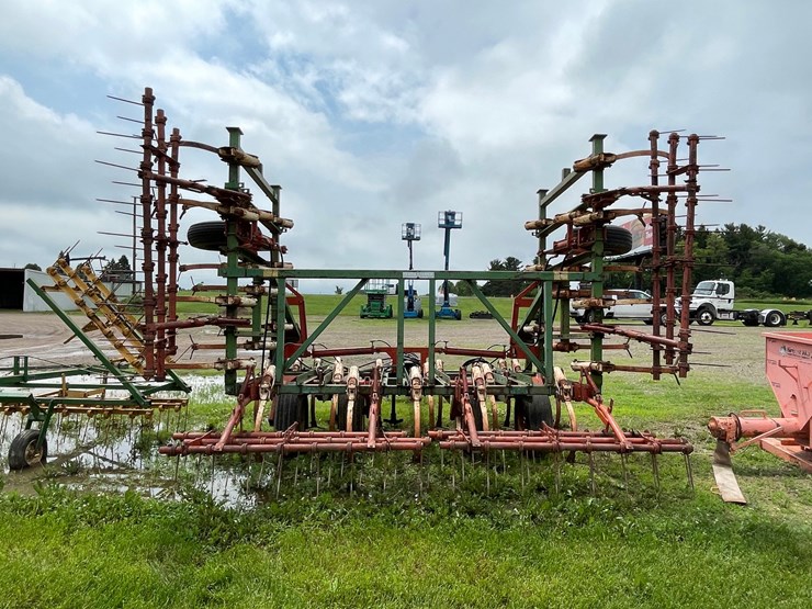 #4915-•-glencoe-field-cultivator-with-3-bar-harrow-image-5