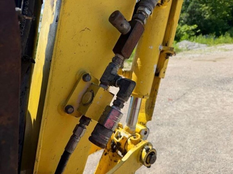 2008-yanmar-vio35-5b-image-17