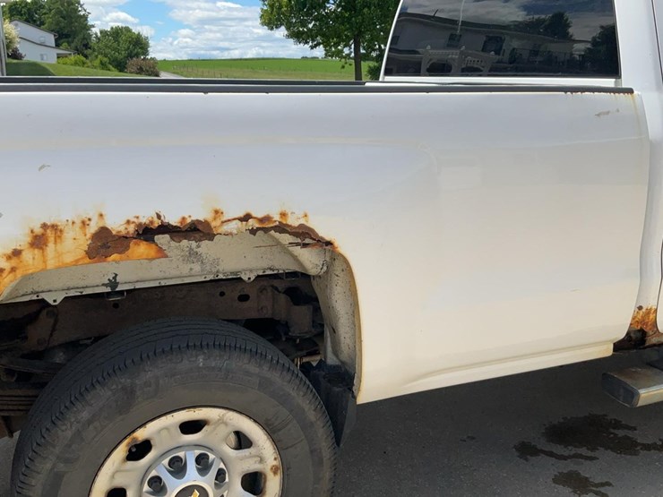 2015-chevrolet-3500-image-41