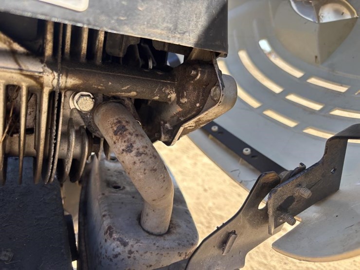 2007-cub-cadet-lt1045-image-20