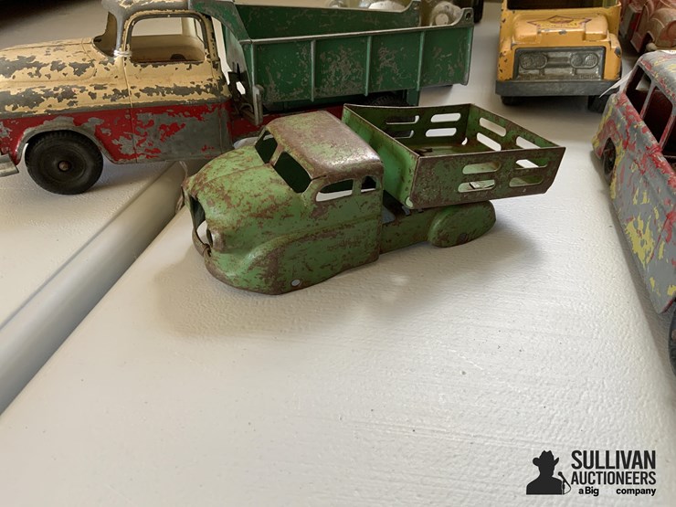 hubley-kiddie-toy-trucks-and-toys-image-3