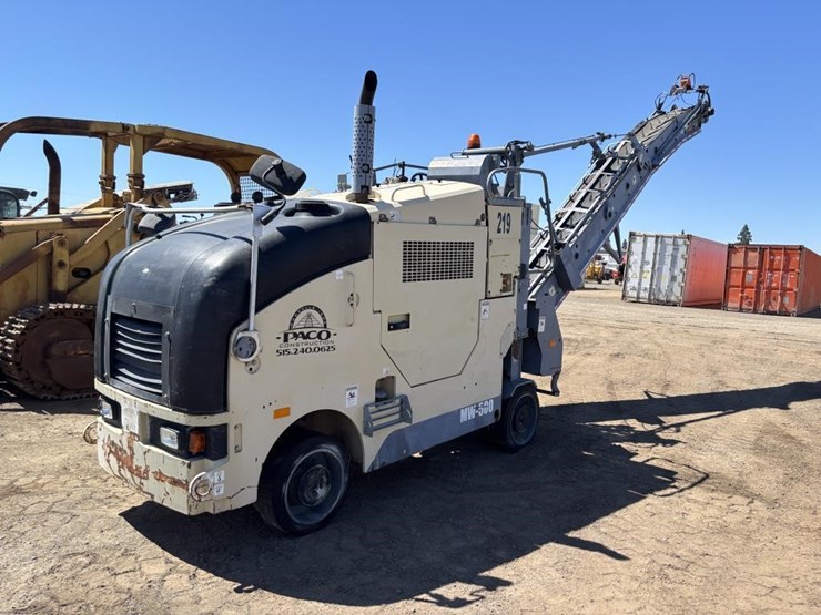 2007-volvo-mw500-image-3