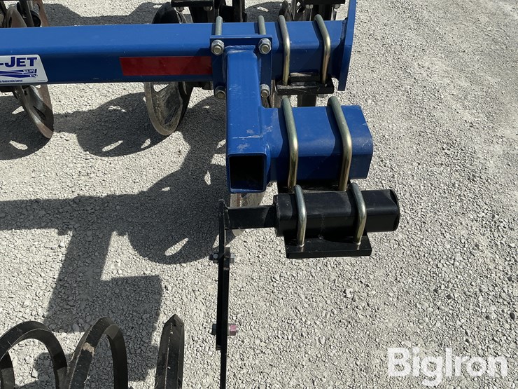 2015-blu-jet-trench-master-tile-line-filler-image-17