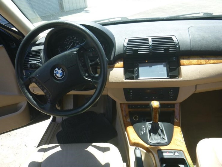 2003-bmw-x5-image-9