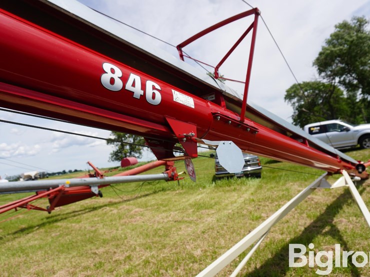 buhler-farm-king-846-image-12