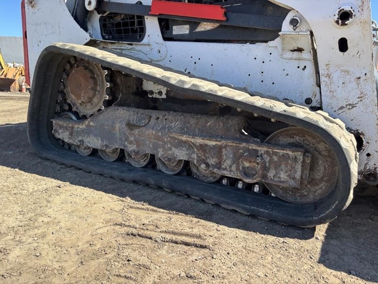 2019-bobcat-t770-image-19