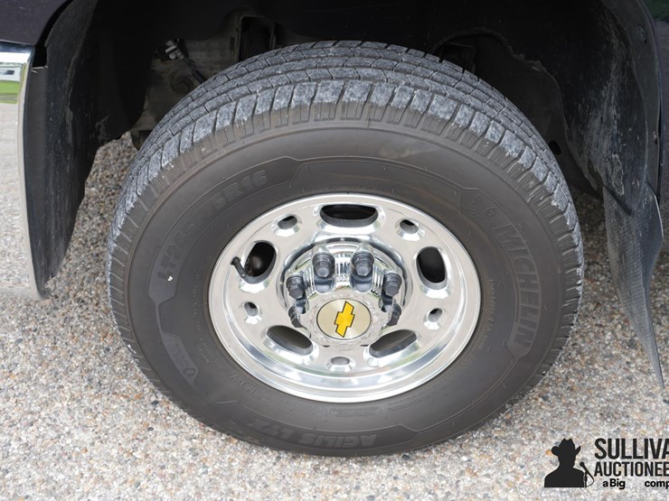2007-chevrolet-silverado-2500-image-16