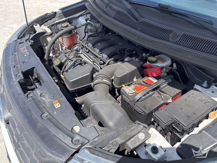 2018-ford-explorer-image-8