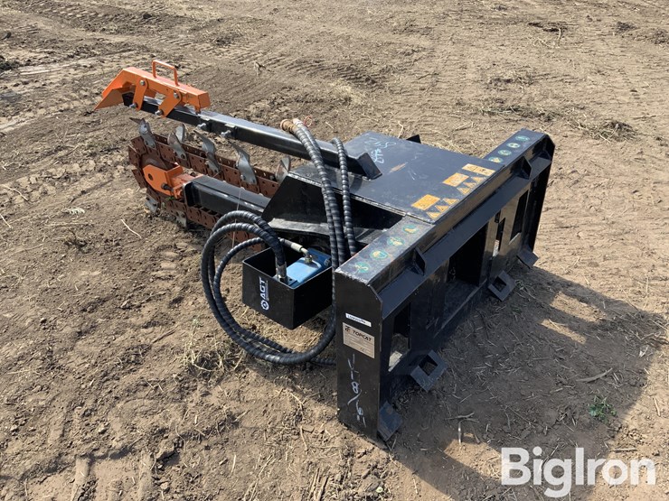 2023-top-cat-ecssstg200-hydraulic-skid-steer-trencher-attachment-image-7