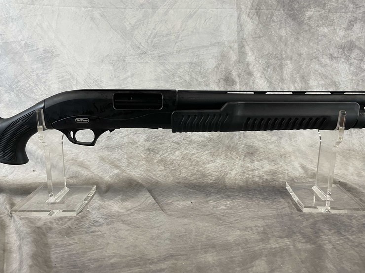 #4133-•-tristar-cobra-field-black-,-12-ga.-pump-action-shotgun,-sn:-krp006771,-(neenah,-wi)-image-4