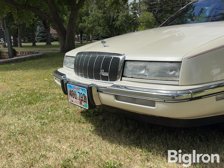 1991-buick-riviera-car-image-10