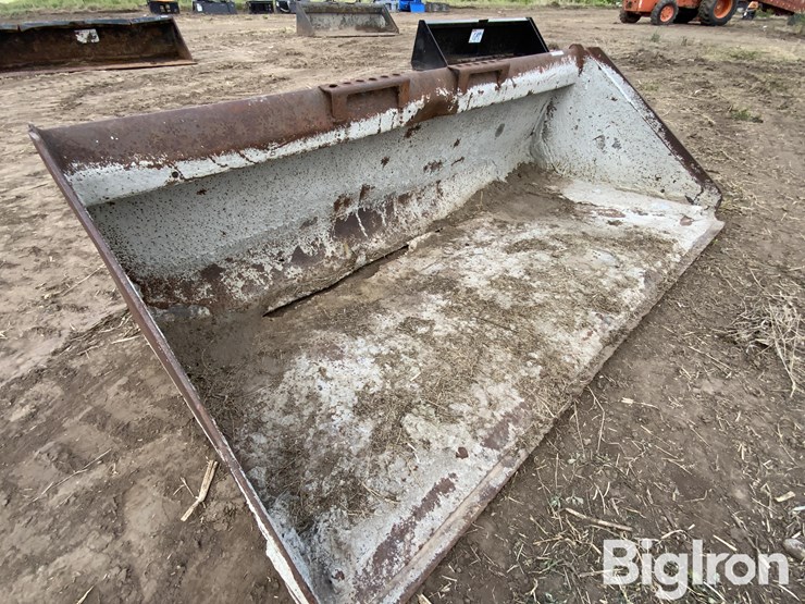 67”-skid-steer-bucket-image-11