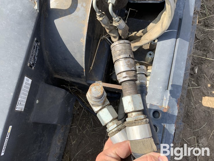 2010-bobcat-sb200-skid-steer-snow-blower-attachment-image-9