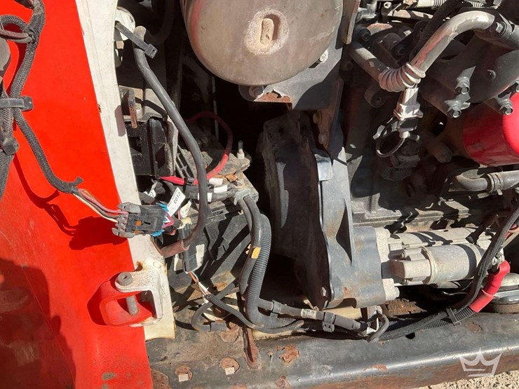 2020-bobcat-t450-image-18