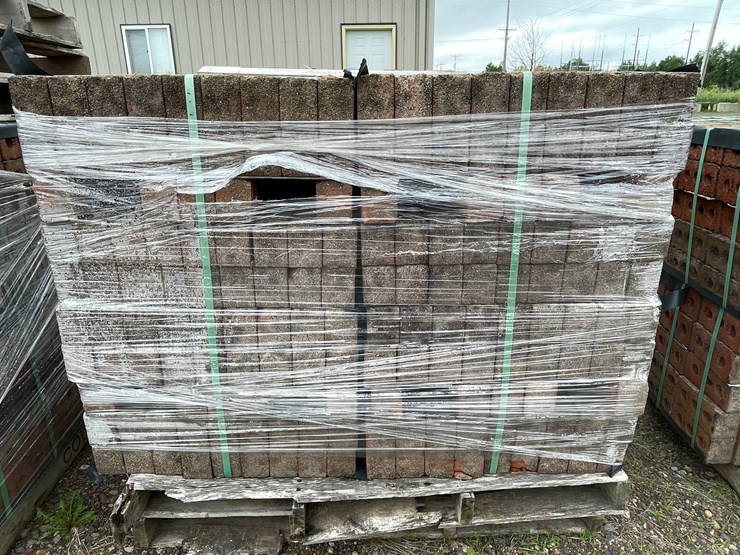 #4958-•-pallet-of-bricks-image-6