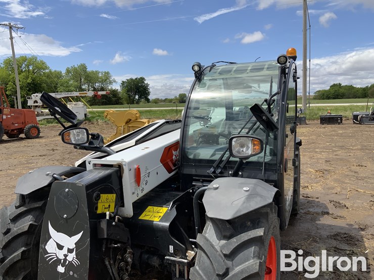 2024-bobcat-tl619-image-15