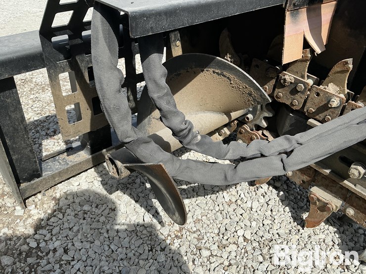 2022-great-bear-trencher-image-13
