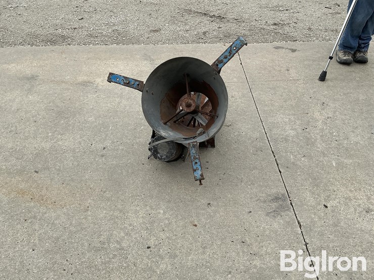 shivvers-electric-grain-spreader-image-6