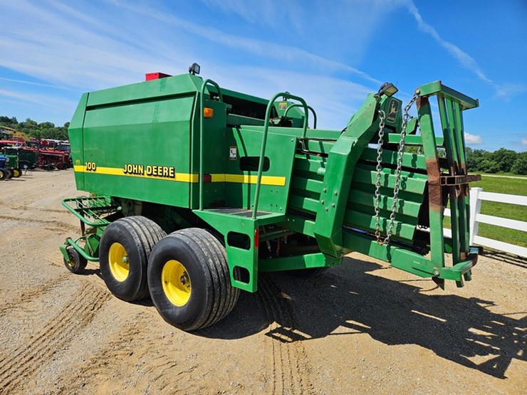john-deere-100-image-3