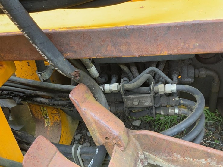 1998-jcb-210-image-31