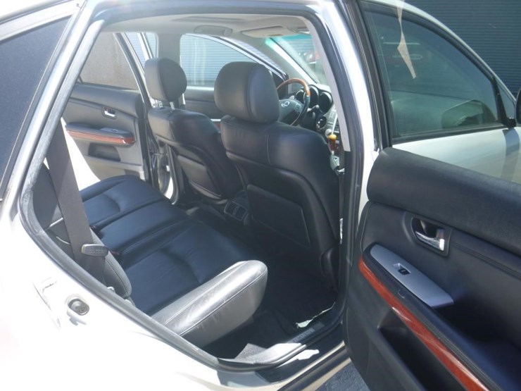 2006-lexus-rx330-image-8