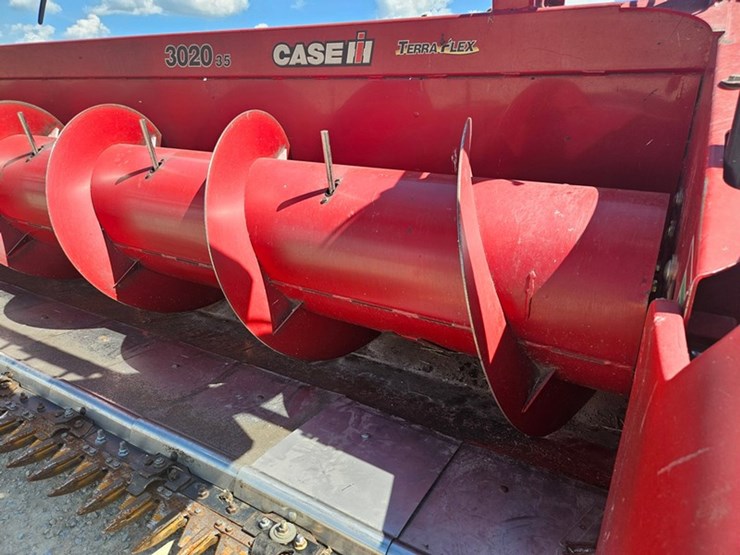 case-ih-3020-image-21