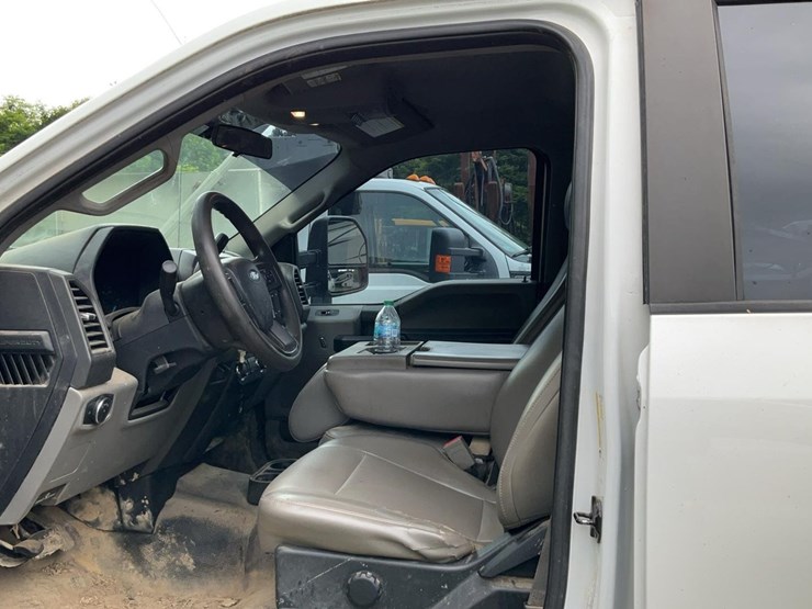 2018-ford-f250-image-14