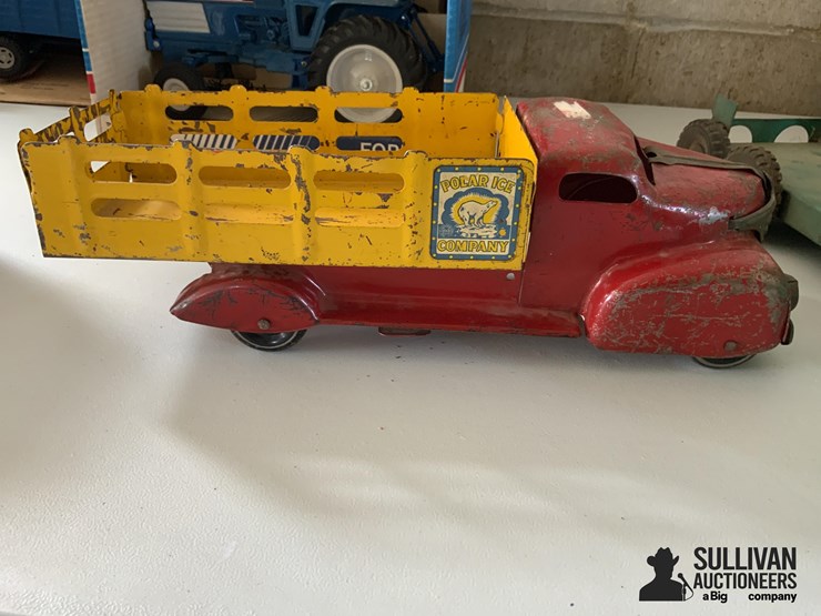 toy-trucks-image-6