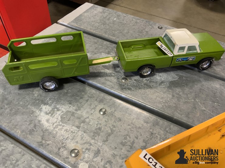nylint-toy-pickup-&-trailer-image-4