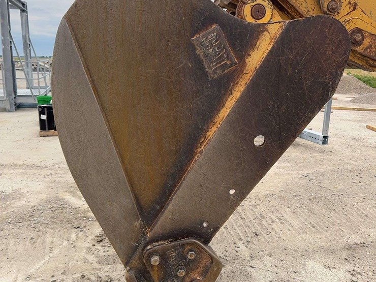 2014-caterpillar-336e-image-57