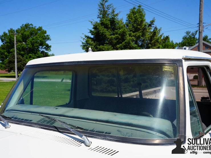 1975-ford-f250-image-11
