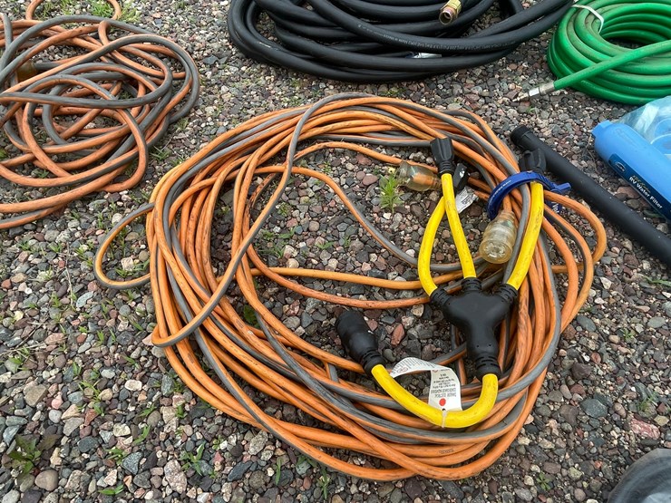 #4940-•-pile-of-hoses-and-extension-cords-image-4