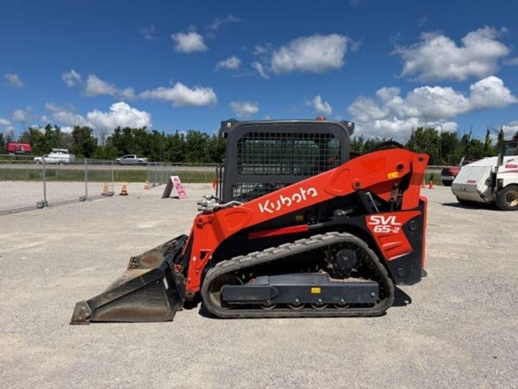 2022-kubota-svl65-2-image-5