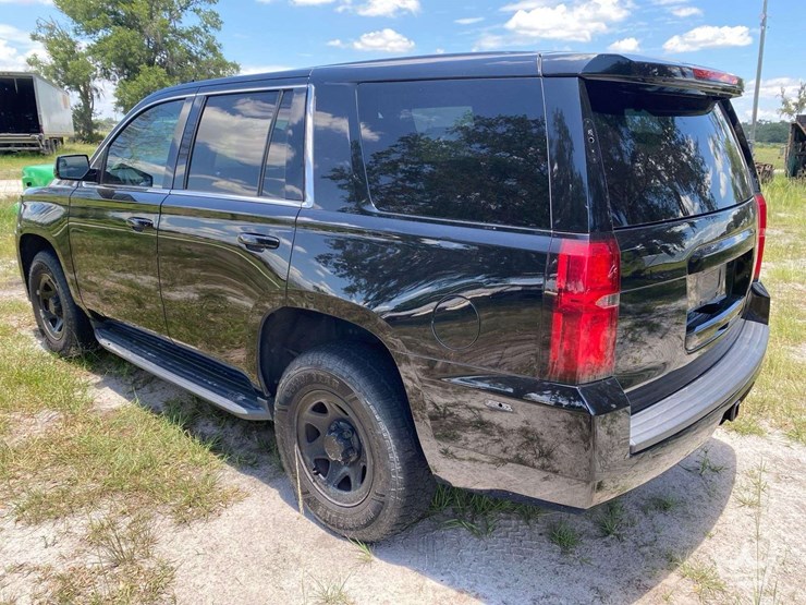 2018-chevrolet-tahoe-image-4