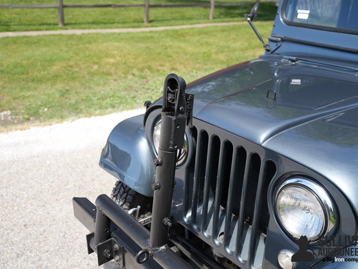 1961-jeep-willys-image-10