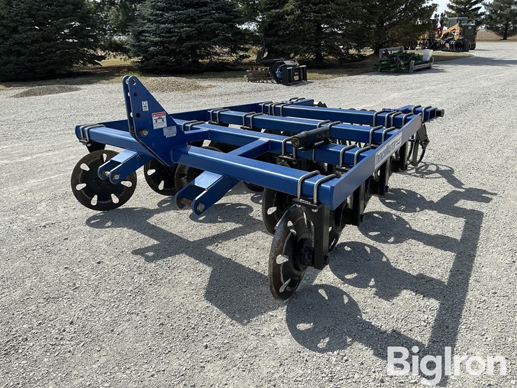 2015-blu-jet-trench-master-tile-line-filler-image-1