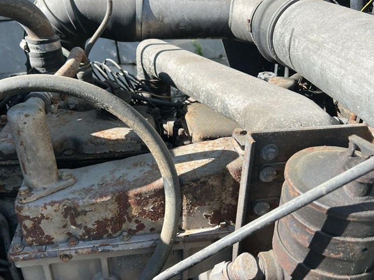 1979-peterbilt-359-image-61