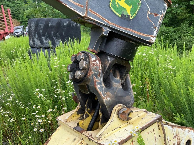 2008-deere-748g-iii-image-38