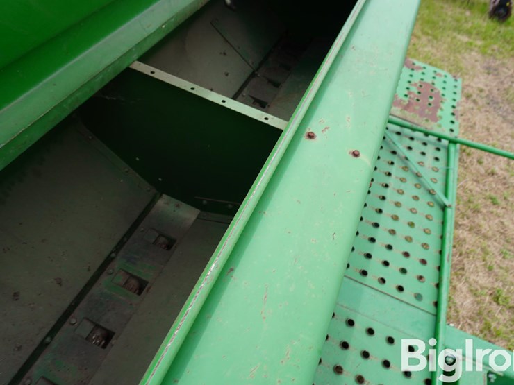 john-deere-750-image-12