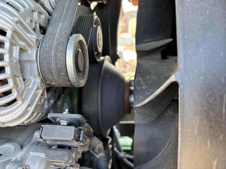 john-deere-6420-image-57