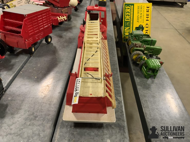 nylint-aerial-hook-n-ladder-toy-truck-image-6