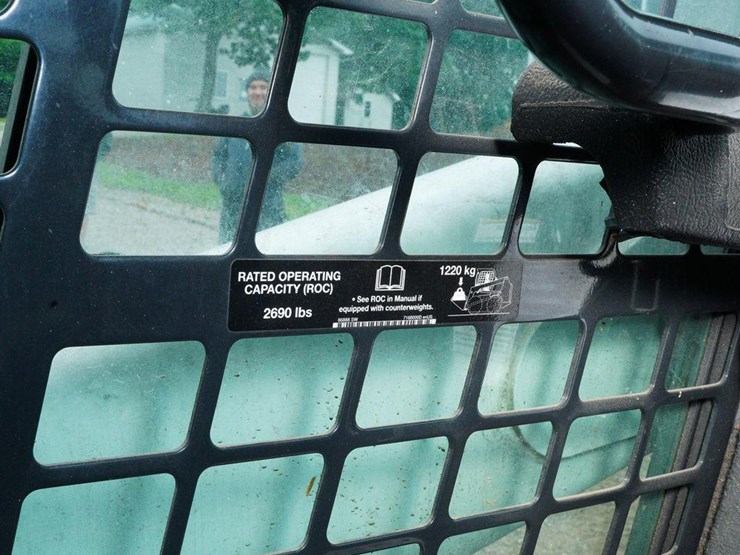 2015-bobcat-s650-image-9