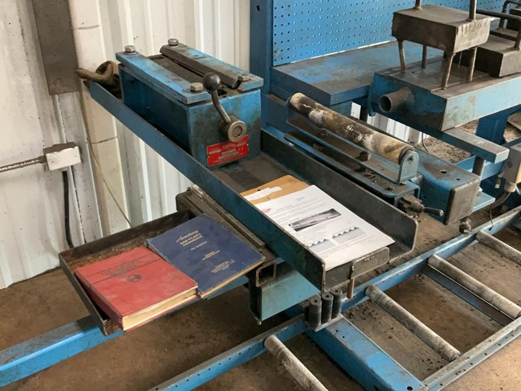 #185-•-armstrong-leveling-bench---dunaway-timber-image-7