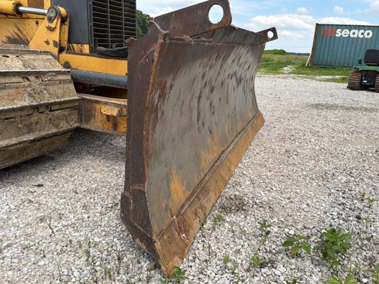 2004-deere-700h-image-9