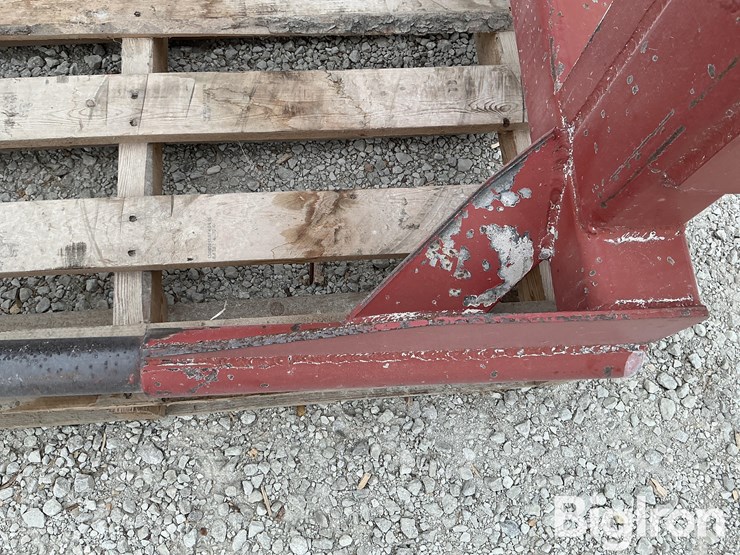 shop-built-round-bale-mover-image-13